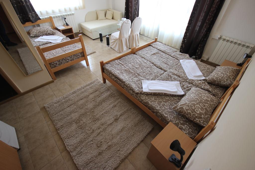 Bed & Breakfast Vertigo بلغراد الغرفة الصورة